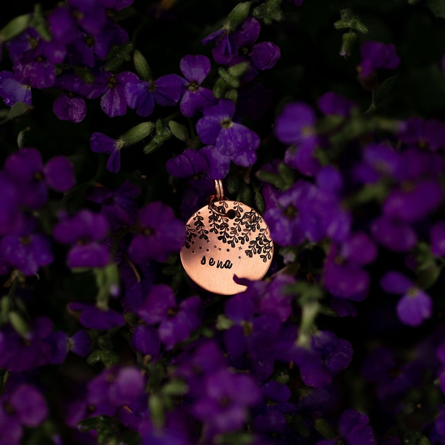 adresówka dla psa Bloom w kolorze rose gold z motywem kwiatowym